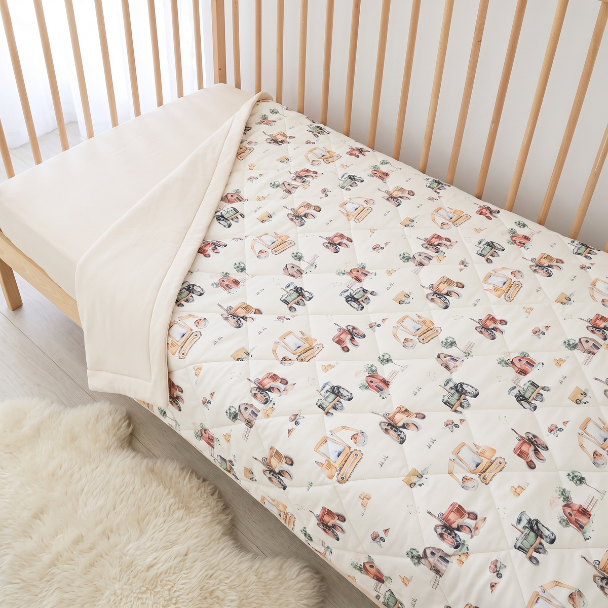 Reversible Quilted Jersey Cotton Cot Comforter, Vehicles Print – 100 x 120 cm