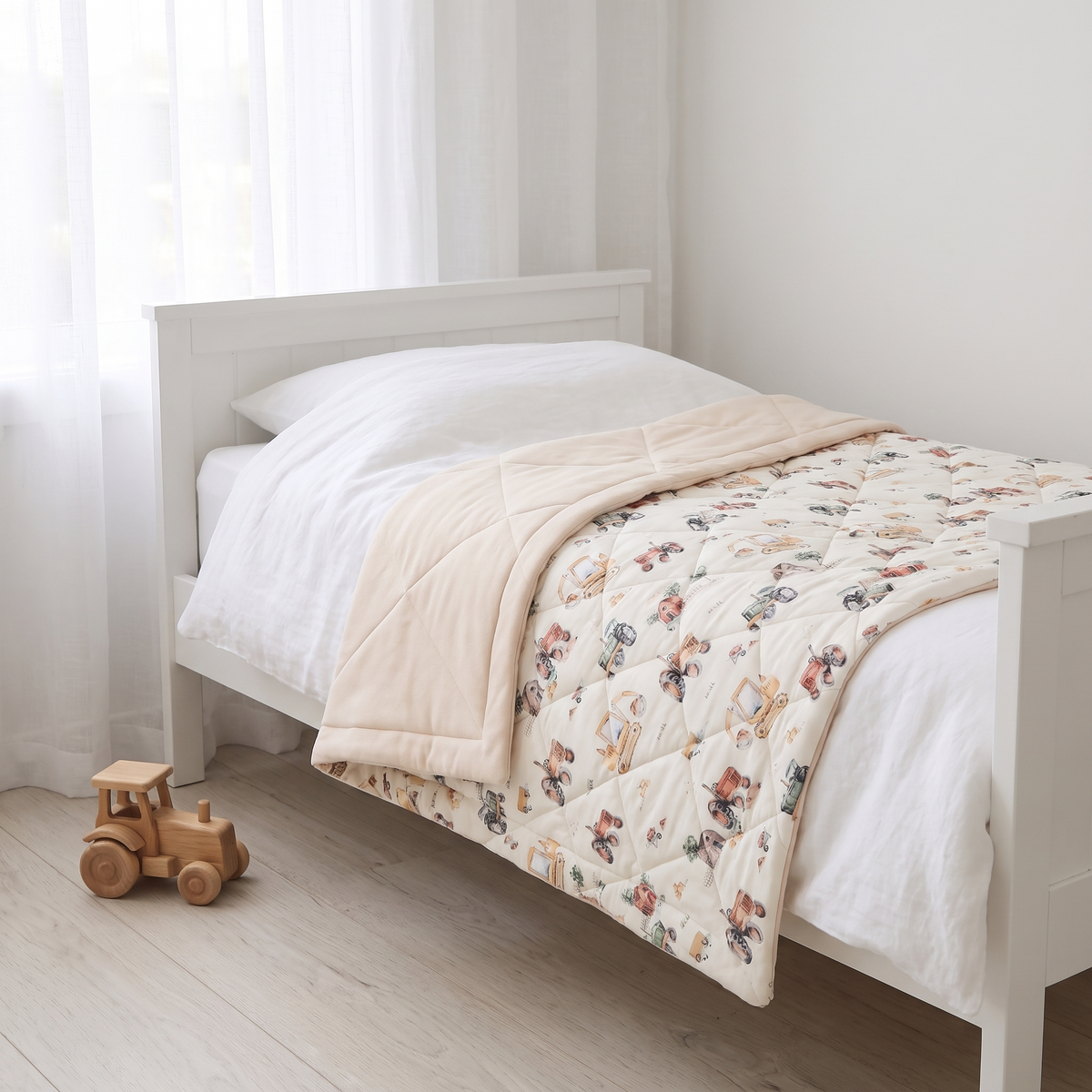 Reversible Quilted Jersey Cotton Cot Comforter, Vehicles Print – 100 x 120 cm