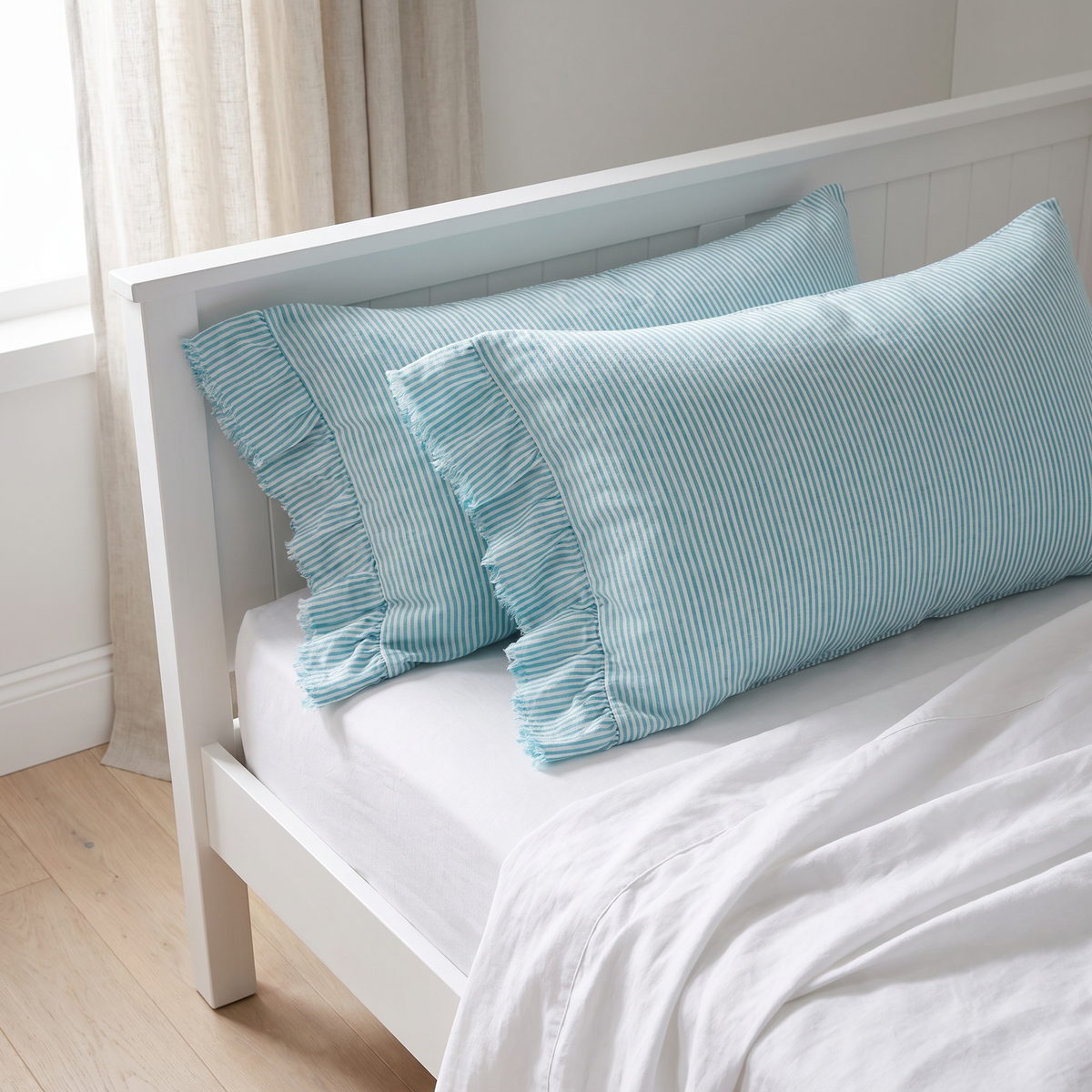 Ruffle-Edge Linen Pillowcase Pair, Lagoon Stripe – 48 x 73 cm