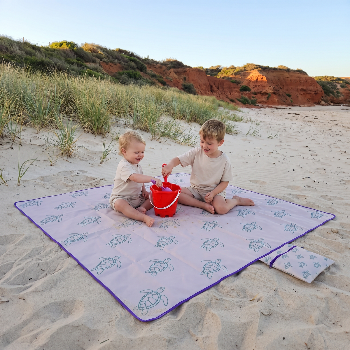 Kids Sand-Free Beach Mat with Carry Bag, Turtle Print