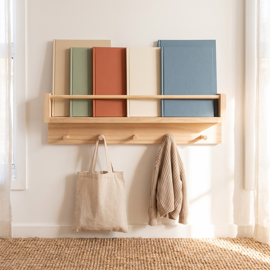 Wall-Mounted Book Rack and Coat Rack with 5 Pegs – Raw Pine, 60 cm